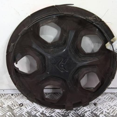 100106604-f011e063-3e60-421b-8d98-491f1b82ebba-Piece-100106604-Enjoliveur-100557926-CITROEN-AMI-AMI-ELECTRIQUE-f7e97719d3ceb8e33d90911c4bfe1eaae5c73c1c648ef0493d3e090bb7786a5f_m.jpg