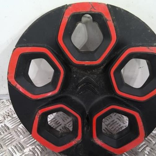 100106716-d2f5ac09-fc25-4a78-8b84-b0650440a4cc-Piece-100106716-Enjoliveur-100557926-CITROEN-AMI-AMI-ELECTRIQUE-e77b9154e92038efe0e44823949b77a8bfe89cf5217b5b98397e66fbabc79204_m.jpg