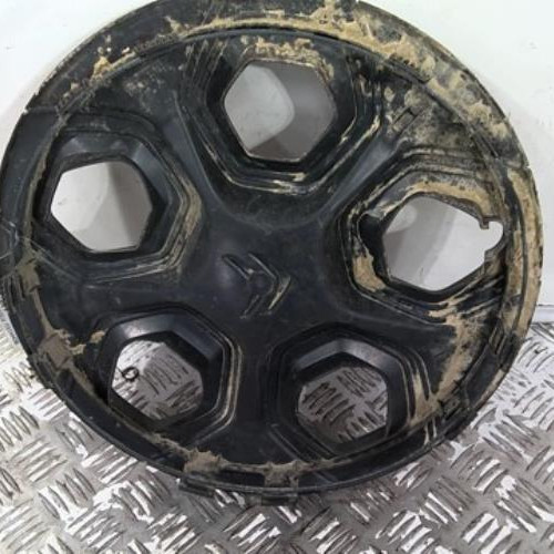 100106716-46fead4f-44ea-40f3-911b-8f4d1e4e31c0-Piece-100106716-Enjoliveur-100557926-CITROEN-AMI-AMI-ELECTRIQUE-3f70a5c85c227e999dffb0d110a9b778a8581a4a1dc2111a0cde7c52db1c963f_m.jpg