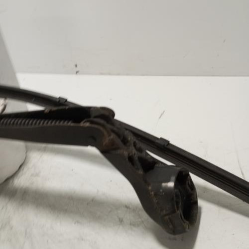100228919-63f5d8e5-2dab-4b98-b368-76ba227b347b-Piece-Bras-essuie-glace-avant-gauche-9837605180-CITROEN-C4-PICASSO-2-PHASE-1-8dcfe98cb66db03ad905738fbb8b40710b228def3a02d20d21cf3843bba457d1_m.jpg