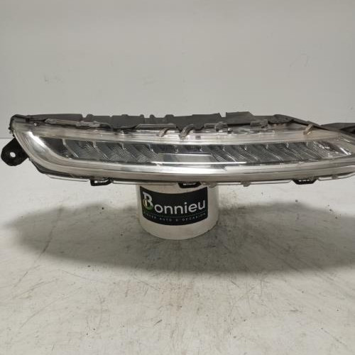 100228931-6ea2f71b-1b12-4316-8fef-9ff46a1ab174-Piece-Feu-diurne-avant-droit-9833403980-CITROEN-C4-PICASSO-2-PHASE-1-191537858d3a0c04f093422f223267ea2916eb4a2babf6d689ca55050197863c_m.jpg