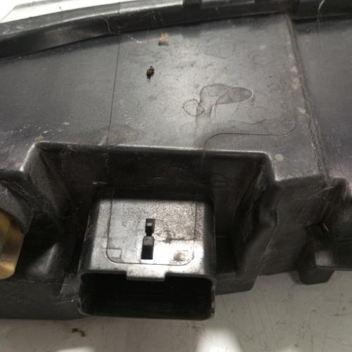 100228931-79393d54-c1b1-4ecf-930b-f758c43202a7-Piece-Feu-diurne-avant-droit-9833403980-CITROEN-C4-PICASSO-2-PHASE-1-168bf23fedab9eb280931f6c62bc23294bd41b35db5396b3b297ba73b46d32d6_m.jpg