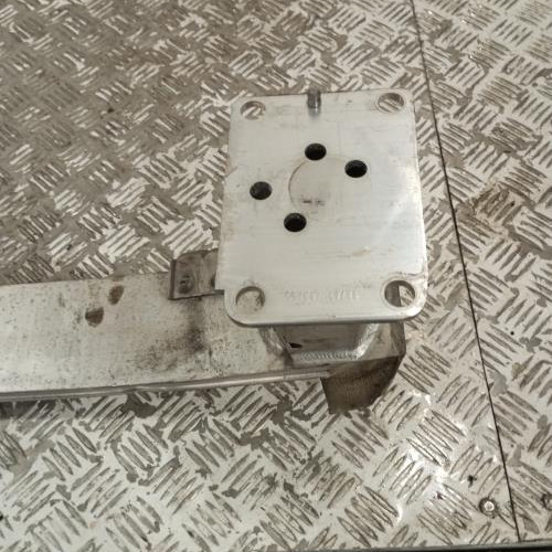100229779-b2dbf928-e4a1-4213-8dad-e75904993ae7-Piece-Renfort-pare-choc-avant-traverse-9676008380-CITROEN-C4-PICASSO-2-PHASE-1-07916f33748f89ec6ab95cc5394dedff12b8d37e3f8be0ba53cb47565d3116d7_m.jpg