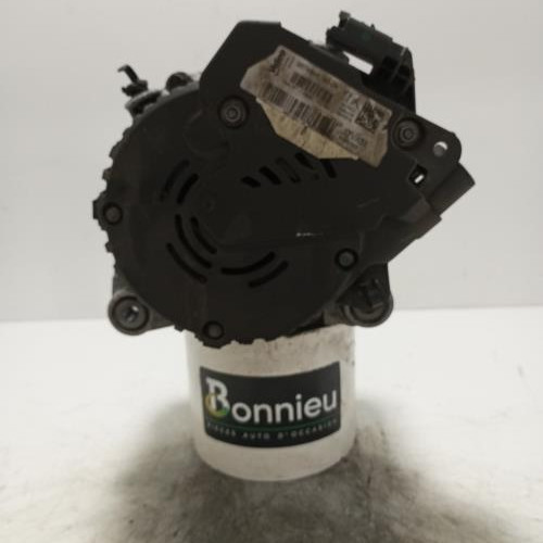 100230169-987d89a5-19c7-4802-a6e8-9a3cafa59697-Piece-Alternateur-9674646180-CITROEN-C4-PICASSO-2-PHASE-1-23b1e8712900a04cf59ae998dba217312a3d9543807ba4d0f9823563d1207385_m.jpg