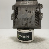 100230175-2d752a97-1dff-4260-ba22-e40a2b96f00e-Piece-Calculateur-moteur-1610104380-CITROEN-C4-PICASSO-2-PHASE-1-b01c245fa1029522f5c05c2f9398fd54c47a80e6c0d46daf63df0664849b1132_m.jpg
