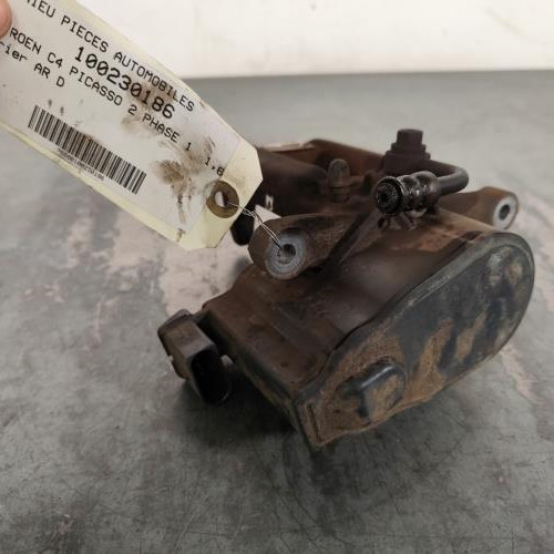 100230186-09db6227-b0b0-4481-be3d-68196a27c652-Piece-Etrier-arriere-droit-freinage-1608998980-CITROEN-C4-PICASSO-2-PHASE-1-f97ea2d23f258fb12fa746327d931994f187de3b2907823cbf79d161d7ef8b90_m.jpg
