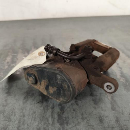 100230186-c4ae59c5-5b03-44fd-bbf3-d2c2753f1091-Piece-Etrier-arriere-droit-freinage-1608998980-CITROEN-C4-PICASSO-2-PHASE-1-8676497feb5ff0ce48de1517996a7ae56c1ee6fc5e298a442261b0868af1bc8c_m.jpg