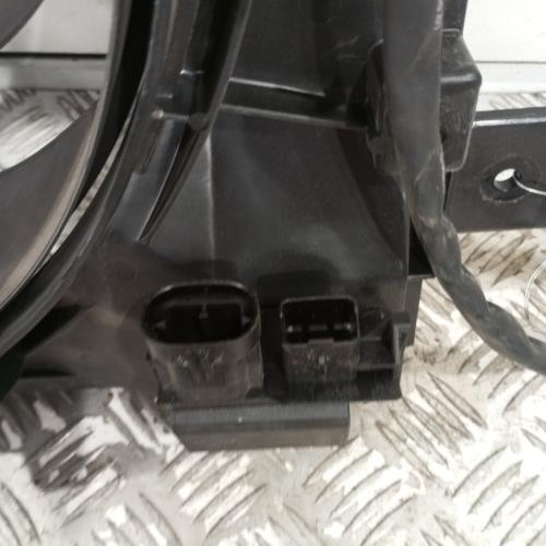 100230194-d5c0259d-17e5-4a9a-b1c1-9e941eb4a489-Piece-Ventilateur-eau-9836636780-CITROEN-C4-PICASSO-2-PHASE-1-1dd52c5dff8c558cae69539bc64eb1cb9b845a581170b3603c93ab066993d894_m.jpg