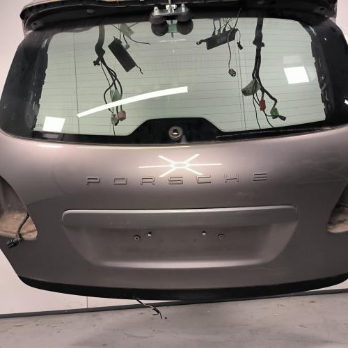 100236216-d6442d76-4da4-4dc7-a641-f888f6bb60e5-Hayon-arriere-95851201100GRV-PORSCHE-CAYENNE-2-PHASE-1-46da901ff4e1dfe23cc4efb180289b915babc384c5780005f9b4b390dfdd4816_m.jpg