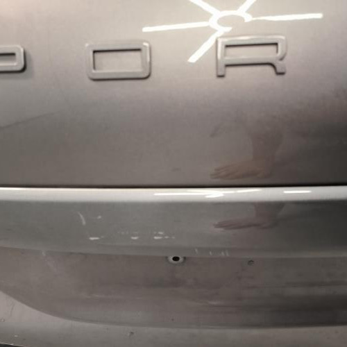 100236216-3d695917-203c-40c7-867e-2b68d6e0bdb8-Hayon-arriere-95851201100GRV-PORSCHE-CAYENNE-2-PHASE-1-384055143423dabdb97cc6ca9ff323ddc60d3fad739b391c135adad4a8c2d0f4_m.jpg
