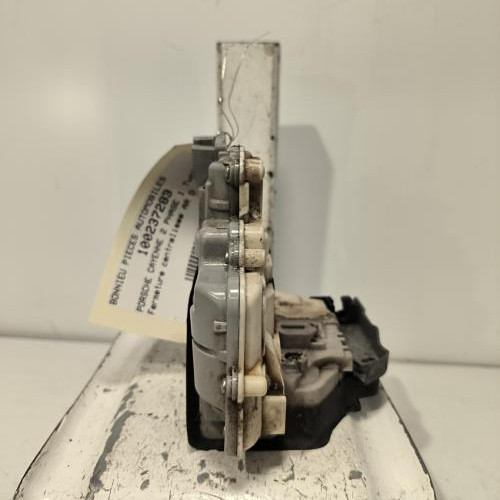 100237283-513d9db8-98d6-43fc-afad-36fc90514612-Piece-Fermeture-centralisee-arriere-droit-PORSCHE-CAYENNE-2-PHASE-1-28fe8669efbb4d8d1d607943d1cb23ef3d53e74c621b2faf49a728052d1dda5b_m.jpg