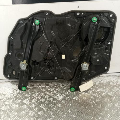 100237293-5ac2c003-8f49-4b29-a4fd-7e903081eace-Piece-Leve-vitre-electrique-avant-gauche-95862480100-PORSCHE-CAYENNE-2-PHASE-1-1117b16c38a077bdc4febf3aa1270139747ed56b5de1c15e8d38e0018999aeb8_m.jpg