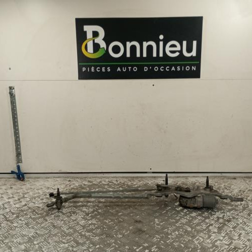 100237295-6cfba04f-60c3-47f1-a9e6-e2183a950104-Piece-Moteur-essuie-glace-avant-958955601-PORSCHE-CAYENNE-2-PHASE-1-af625834c06e699f7d40714375c0dc59ea8a2e78155a3ba5d6d3dd87c5158a43_m.jpg
