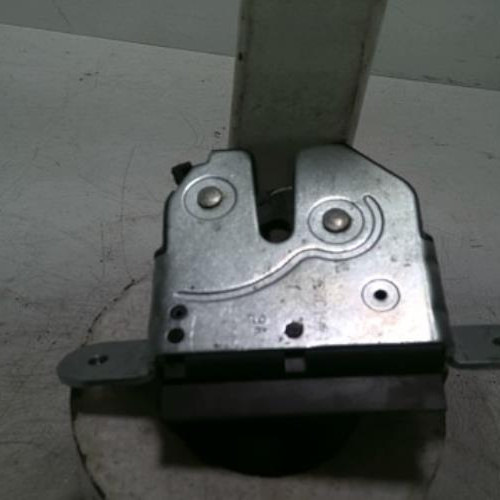 100464796-80a18aa5-7f6b-41f3-9b8e-e620ffea4e71-Piece-100464796-Fermeture-centralisee-coffre-52161766-ALFA-ROMEO-GIULIETTA-2-PHASE-1-17-TBI-16V-TURBO-b79bb4a909fd714de6104b646809d25597132527edac25b16ec8692c5e8e3d27_m.jpg