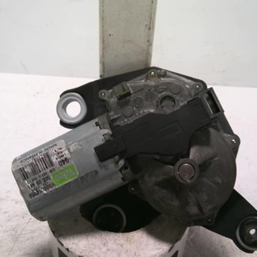 100464802-13857133-6adb-4608-a2be-87932f1218df-Piece-100464802-Moteur-essuie-glace-arriere-50509441-ALFA-ROMEO-GIULIETTA-2-PHASE-1-17-TBI-16V-TURBO-477ee58b0d529fd95d01108d99b0c7690cfd0f69e7f1d80c3f64759f1b1ca49c_m.jpg