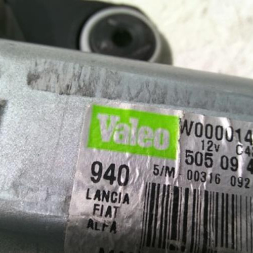 100464802-bab7c829-c324-470a-9e28-e83cc8e65453-Piece-100464802-Moteur-essuie-glace-arriere-50509441-ALFA-ROMEO-GIULIETTA-2-PHASE-1-17-TBI-16V-TURBO-6ad411461d5b8265694cd6957a2ae9acf330c7e3dcf5f5d111bdc3a07dd87500_m.jpg