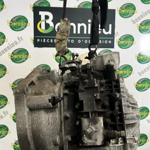 100466234-ded9607c-f4c5-465a-bd7d-5ad3dbd54eb2-Piece-Boite-de-vitesses-46345510-ALFA-ROMEO-GIULIETTA-2-PHASE-1-a8770a9b92274b8b9cf5ab9ff662f2e1da683b4db9ad338b3d88e0d436419964_m.jpg