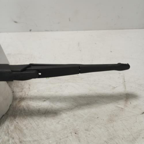 100475503-f1eb801f-104f-4f2a-8f84-470a8f830107-Piece-Bras-essuie-glace-arriere-28781-4EA0A-NISSAN-QASHQAI-2-PHASE-1-d1c52d2d8ef3138ff766405186c78446d0d1b20915250a1d22471682edcb0622_m.jpg