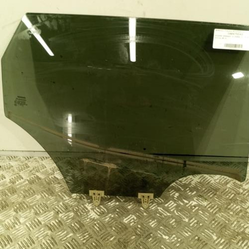 100475549-a0732f70-1392-408a-8049-13bef05aa293-Piece-Vitre-arriere-droit-82300-4ET0A-NISSAN-QASHQAI-2-PHASE-1-74fac05237e7c7274707e699535bb8df810f1809e7aebdfd4a8112e514d9909e_m.jpg