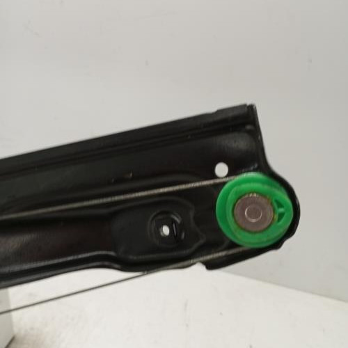 100476932-57d529f8-fdae-4b5e-aaf9-1715778537b0-Piece-Leve-vitre-electrique-avant-gauche-80701-4EA3C-NISSAN-QASHQAI-2-PHASE-1-cc3543e87aba7f19b9e6e45f914115158f00e3923295dba92add9819891d8377_m.jpg