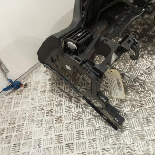 100476947-e9e35afe-cea9-4ab6-ad37-edf942541436-Piece-Planche-de-bord-complete-68200-4EH1B-NISSAN-QASHQAI-2-PHASE-1-b8e6ce135161332d993f63d1f2573957b1db257152a5d0e769e1c1f49bdfc436_m.jpg