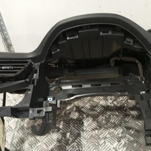100476947-7ea915db-9044-4165-839c-3cce1cb9bc99-Piece-Planche-de-bord-complete-68200-4EH1B-NISSAN-QASHQAI-2-PHASE-1-637df22d9227d7e33aa6a5d25f3063f618f852cfc627ea526eea45f28d5ddf84_m.jpg