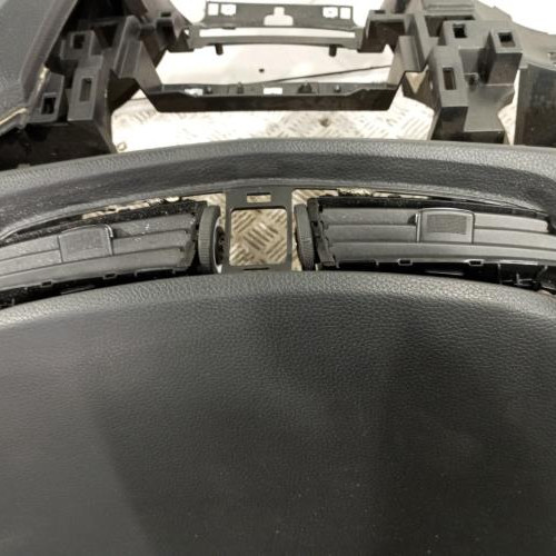100476947-08c796e1-0870-4584-9978-5a0c93022a01-Piece-Planche-de-bord-complete-68200-4EH1B-NISSAN-QASHQAI-2-PHASE-1-c3c01066123e7d6701a34f58d9754627d9574eedf3dfc963c82b972797455c00_m.jpg