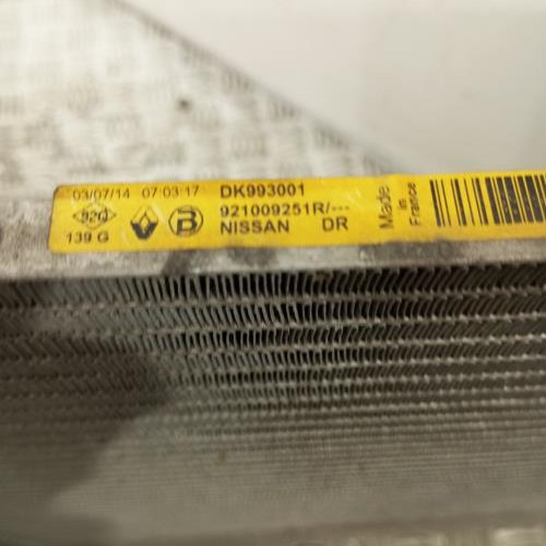 100477298-7369e39b-118b-4603-99d6-352a118689de-Piece-Condenseur-de-clim-921006951R-NISSAN-QASHQAI-2-PHASE-1-f36a7da0033d94adbb1336deef6eb61663c5d3186f550bd6a1c617d4ce07615b_m.jpg