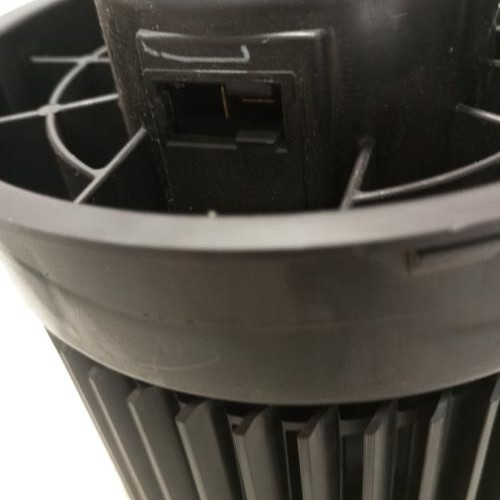 100477314-792b1fb4-1f79-4b37-9645-da4db8d8fd19-Piece-Ventilateur-chauffage-27226-4EM0A-NISSAN-QASHQAI-2-PHASE-1-5214a94e338bb66f423a036f80bdacf2a44ec5af7c6c0ac21b35cba17c8596e5_m.jpg