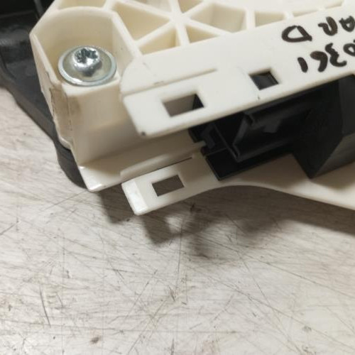 100478535-9f588c30-f45e-4e3e-8ace-b1937ddb7278-Piece-Leve-vitre-electrique-arriere-droit-8R0839462E-AUDI-Q5-1-PHASE-2-18b8bb81522930588e6cc0ac41ad14dee976c5cc60693a49ce71c594fa7ca893_m.jpg