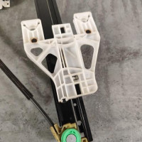 100478536-0874ae57-f848-4171-8f76-b40df2336a88-Piece-Leve-vitre-electrique-arriere-gauche-8R0839461E-AUDI-Q5-1-PHASE-2-fa22b594ada375d6ac06c25c2ed69f942474092e06c44a8dec08674a307f77e9_m.jpg
