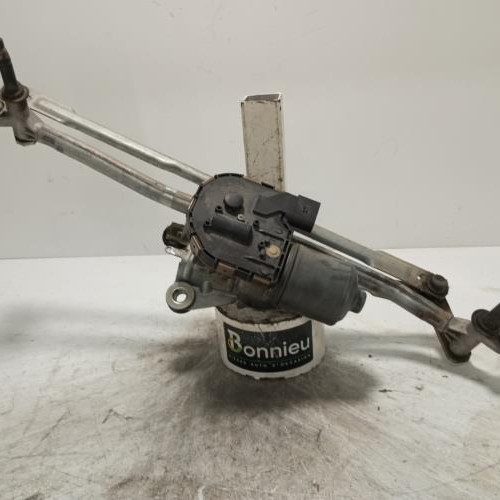 Moteur essuie glace avant