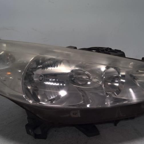 100560264-6149128c-5ea9-4ae5-8548-7388c1a9eff8-Piece-100560264-Optique-avant-principal-droit-620695-PEUGEOT-207-PHASE-1-14-VTI-16V-4c71b4ed9a5f663dec9c43289844b9a291174291cf9379dfed2452dddcf4b692_m.jpg