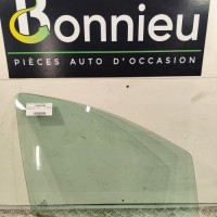 100560288-baaf84a7-81f1-4d43-87ac-1b24cd360c7a-Piece-Vitre-avant-droit-9202H3-PEUGEOT-207-PHASE-1-72caac2a7b7e36ba27668363b937b40016ac59b0f9a7b128ee0beb34bb2a8064_m.jpg