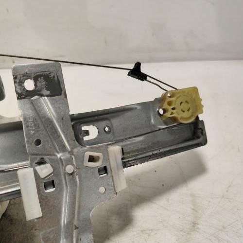 100560774-e888331c-d006-4e7e-a592-6028eda18c66-Piece-Leve-vitre-electrique-avant-droit-9222W9-PEUGEOT-207-PHASE-1-d990314b46c429bd70818f5203b4eb2d15d3c4ee5ac6bfd826e598d6c10683ff_m.jpg
