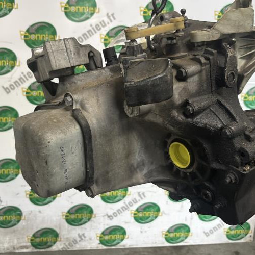 100562284-60ad06ce-4b0c-43f2-a27a-cbafc2867aa5-Piece-Boite-de-vitesses-223109-PEUGEOT-207-PHASE-1-5679a2df0883c6f43001c624e84a855e7a7360098f8983bb1200c3e73dd90e5a_m.jpg