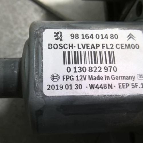100573339-f9d96936-78f4-4e1c-b490-ec4fb50e77f5-Piece-100573339-Leve-vitre-electrique-arriere-droit-9816402280-PEUGEOT-208-1-PHASE-2-12-VTI-12V-00075da897b62d8afcd2ff6d1134960277c8bfeedbb590dc481c446557aa3fb5_m.jpg