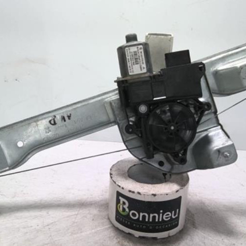 100573344-57dc9da4-a52e-4931-8c20-9cffce6bb457-Piece-100573344-Leve-vitre-electrique-avant-droit-9816402080-PEUGEOT-208-1-PHASE-2-12-VTI-12V-d154c5ce67e3fce538c096cde49c876bf7b22b4fc7023cda14b54301a0280942_m.jpg