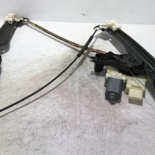 100580802-1467a893-a876-480e-88b9-85308f106f6a-Piece-100580802-Leve-vitre-electrique-avant-droit-9826079480-PEUGEOT-308-2-PHASE-1-12-PURETECH-12V-TURBO-3808058f1cbd8895f8a260357ec4cbf2beca509ba1b8b161edd8cdaa7aeb370b_m.jpg