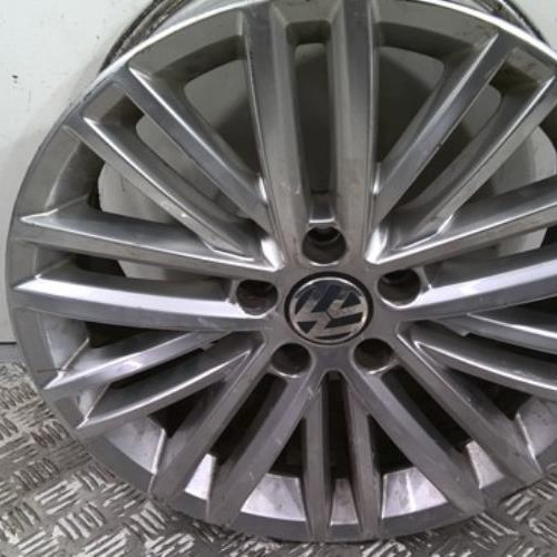100664239-272ade12-2c86-4839-bf40-a864a4ce50bb-Piece-100664239-Jante-5N0601025AL-VOLKSWAGEN-TIGUAN-1-PHASE-2-20-TDI-16V-TURBO-222739692591f6406c6dfb62631c4f5704e2bf800f1a6f0ac1e30cf508b7b3f9_m.jpg