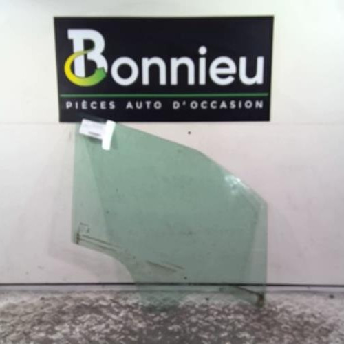 Vitre avant gauche