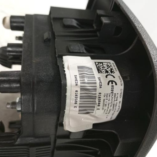 100740956-641b6aaf-0b04-46ee-97cb-6f34e7d6ea3f-Piece-Air-bag-conducteur-9811875780-CITROEN-C3-AIRCROSS-PHASE-1-a8da5578b83339f892c98749dfb6c8c6163b21230982bf2dec32081d6520b46f_m.jpg