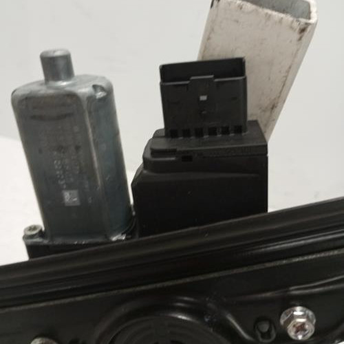 100740989-5f4657b7-e7f4-4378-bf74-2a030f800867-Piece-Leve-vitre-electrique-avant-gauche-YQ00778280-CITROEN-C3-AIRCROSS-PHASE-1-596aa8d16d0ece27179422568a9cb5d46a87a4a4fbaf4c7184ed4177c8a0f6e3_m.jpg