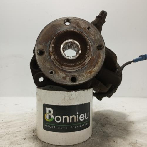 100741546-687afb64-6e4d-4160-a06d-9d716f1f7b8a-Piece-Moyeu-avant-droit-0000330785-CITROEN-C3-AIRCROSS-PHASE-1-ce16e2b4ee60529b19537511f6f5d2000431408aff970ae2bc51c3ac8b1513dc_m.jpg