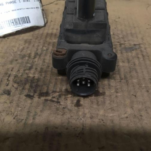 Piece-10090416-Bobine-BMW-SERIE-3-E46-PHASE-1-ESSENCE-b828c653ba66399a3560bdb9ce1457f42de64c1fb1298b2c5ea56d14594a1364_mtn.jpg