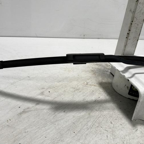100921435-66f4e331-7bf2-4f5a-b652-9be82a6dc531-Piece-Bras-essuie-glace-avant-gauche-00006429GT-CITROEN-C3-2-PHASE-1-7d01a537027983039eecc48b1565100f3be3890f3cdae9ffe244a191f78eb9ca_m.jpg