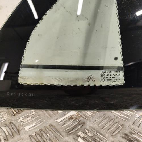 100921440-c80d95a9-3174-462d-b36e-0f03417eda94-Piece-Custode-arriere-droit-00008569YF-CITROEN-C3-2-PHASE-1-901e0fe7f359837bfab1f5e90066a446bb6a49aca7fcf6459bcc2070ecb29599_m.jpg