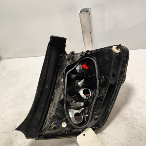 100921447-5380a274-159f-4d5f-902c-39c2673bf951-Piece-Feu-arriere-principal-gauche-feux-00006350KQ-CITROEN-C3-2-PHASE-1-1c8465d25ce1b1b41f99043e3803671e6db1d79ce75b7b32e6fc3415acfaa575_m.jpg