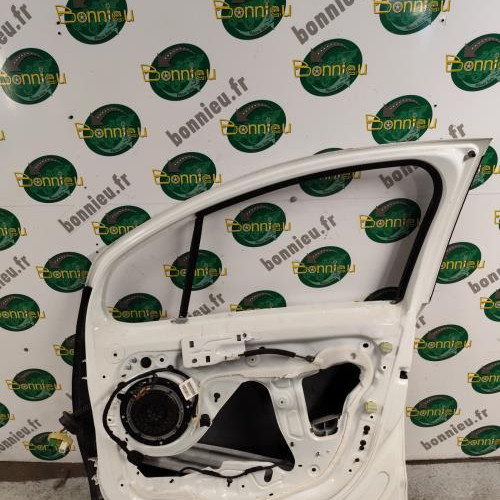 100921483-b40f11c8-22fe-4f38-bf87-be4029265374-Piece-Porte-avant-droit-00009004CG-CITROEN-C3-2-PHASE-1-4119a64f84c8f17bc80f9aec39f214b834e514e9586938cf959fbe7e57f003df_m.jpg