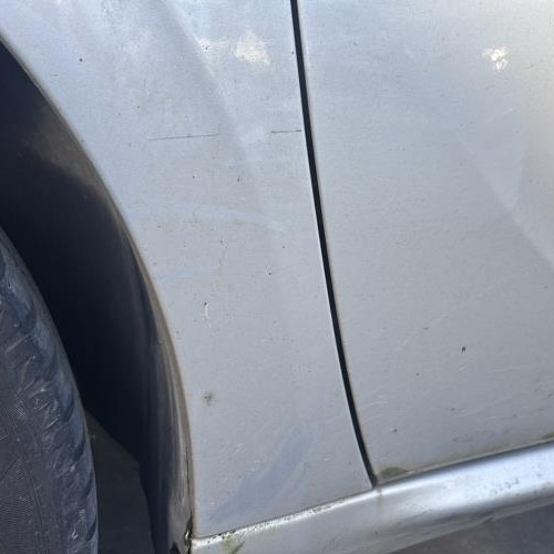 Vehicule-PEUGEOT-208%25201%2520PHASE%25201-2013-b18f0a0149e979c2ae53d5f564a073a9855777807c98c74cf242d1d05e265377_m.jpg